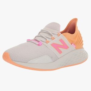 New Balance Fresh Foam Roav, Women's size 8 wide, EUC